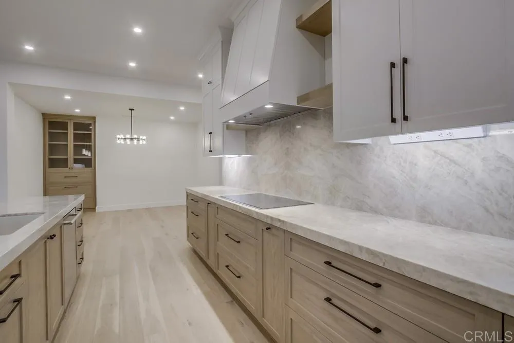 https://cdn.realtyfeed.com/cdn/127/306508546/205fc9d5dd26d428de28d16085ff20cf.webp