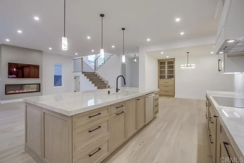https://cdn.realtyfeed.com/cdn/127/306508546/d62cfbc0238c84e14f5fe46ffbf6803e.webp