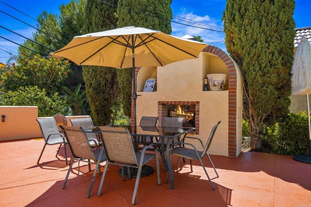 https://cdn.realtyfeed.com/cdn/127/306508555/18bd43c025c41d5eb161d5b77593c897.webp