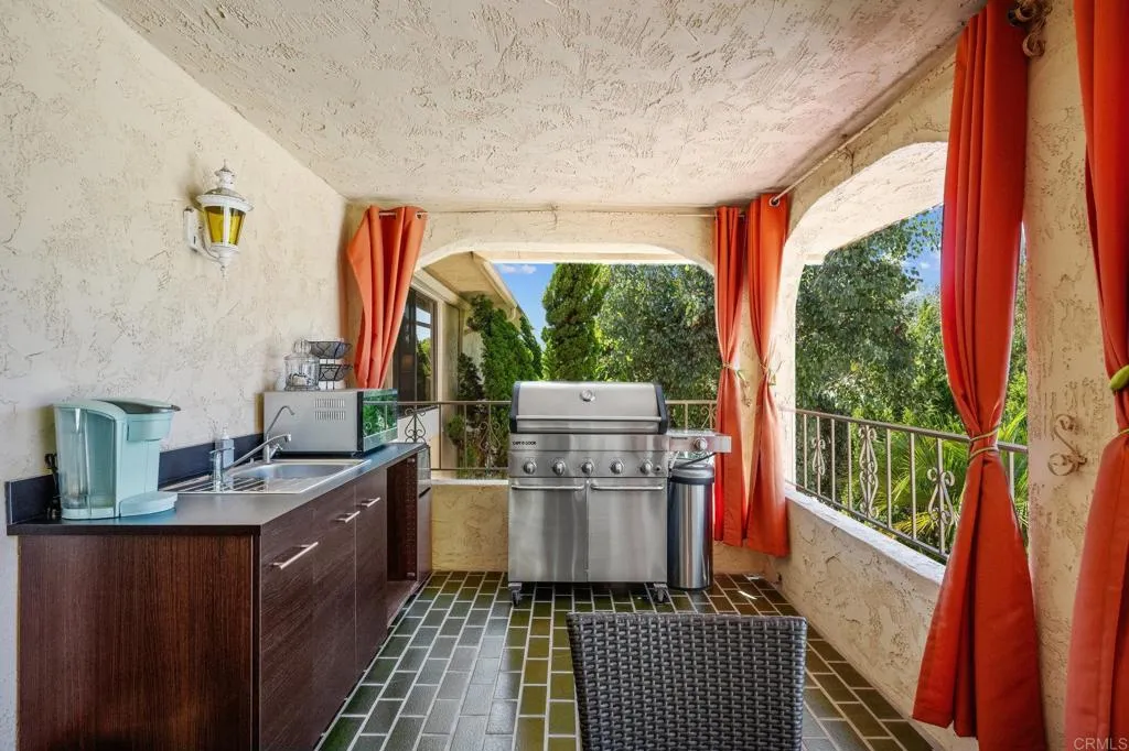 https://cdn.realtyfeed.com/cdn/127/306508555/21c111f7b1443865d860850077cffa06.webp