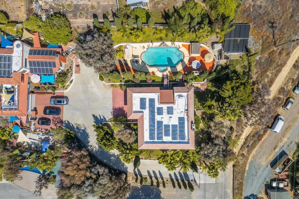 https://cdn.realtyfeed.com/cdn/127/306508555/2208f5a2f932eb1ca932e0de127c85e5.webp