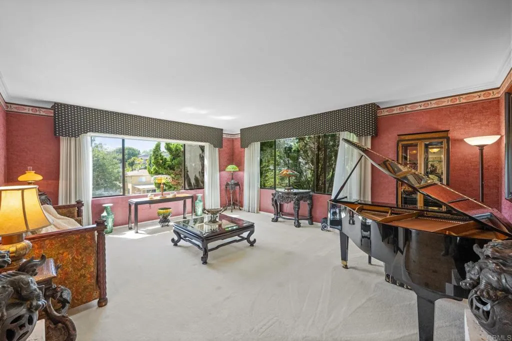 https://cdn.realtyfeed.com/cdn/127/306508555/67d171bad9b4943b932bd02a198cc6d6.webp