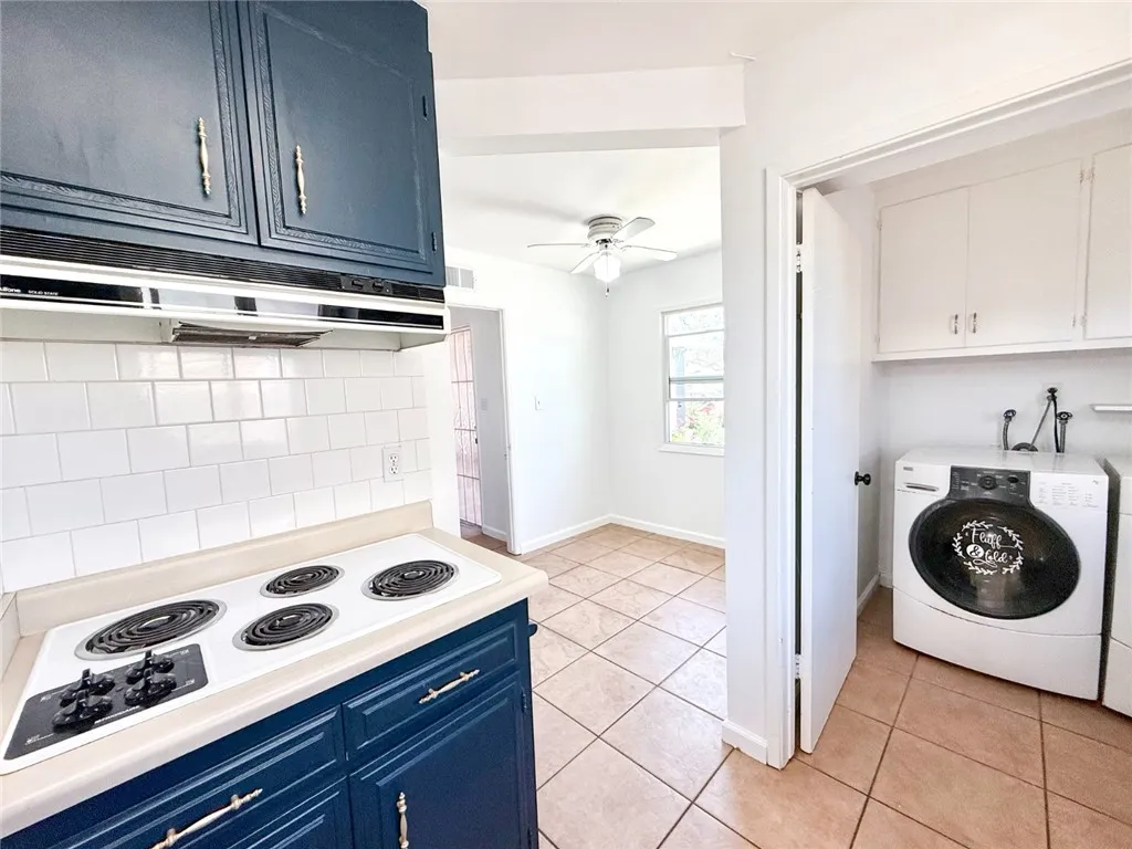 https://cdn.realtyfeed.com/cdn/127/306508607/ed577b8ae2d5ad2b41b8c3987ba09403.webp