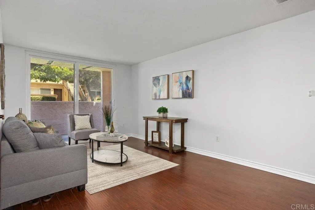 Photo #6: NDP2507612 Listing 