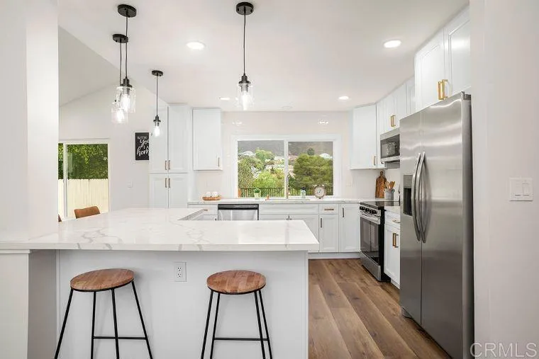 https://cdn.realtyfeed.com/cdn/127/306508657/10d6e8391d2a7bc8323661fe5026d157.webp