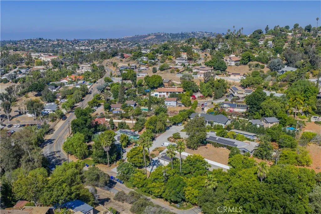 https://cdn.realtyfeed.com/cdn/127/306508692/48a256d50b37fac51d57a88eba124862.webp