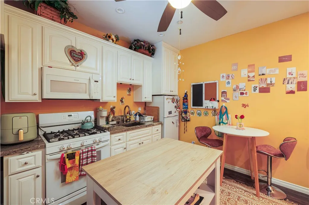 https://cdn.realtyfeed.com/cdn/127/306508692/6162a605bee2e7af85882ed1b391f9fa.webp