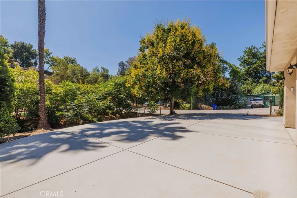 https://cdn.realtyfeed.com/cdn/127/306508692/fad6eae9dbc8c0225830a86418f8c122.webp