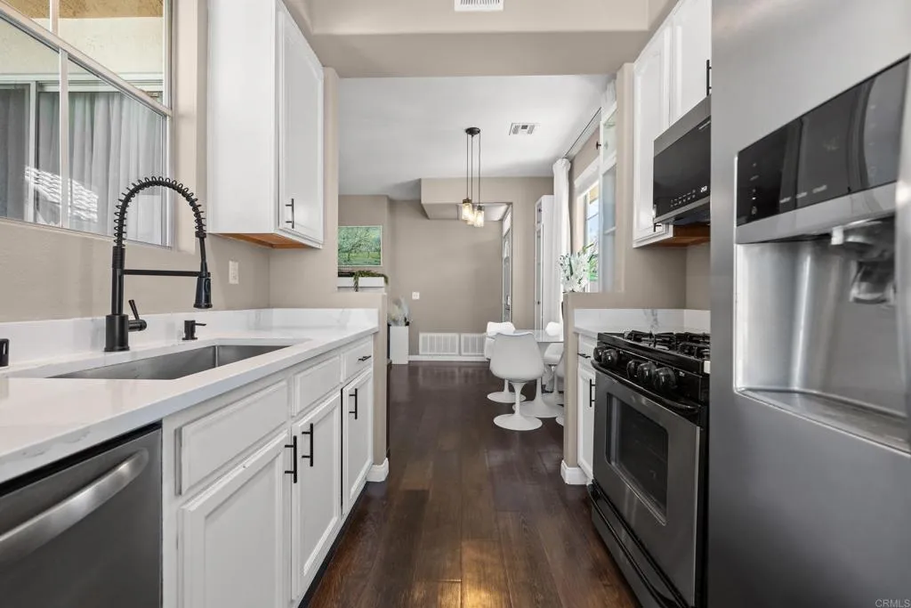 Photo #10: PTP2505872 Listing: Photo #10
