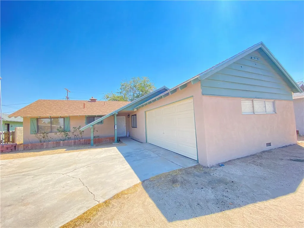 329 E Church Avenue, Ridgecrest, CA 93555 - Photo 2 of 47, Ridgecrest, CA
