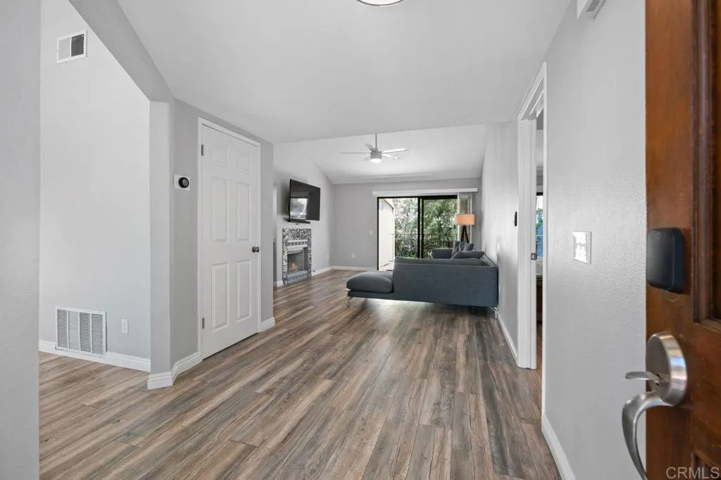 Photo #6: NDP2507616 Listing 
