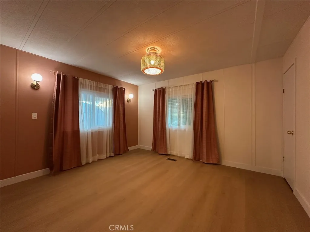 https://cdn.realtyfeed.com/cdn/127/306508815/9a93780b42afba0a96e3cfffd9000dd1.webp