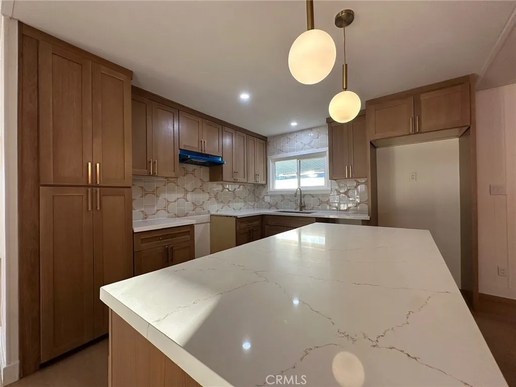 https://cdn.realtyfeed.com/cdn/127/306508815/dcda07bebeff721ea6e9a8727a66af74.webp