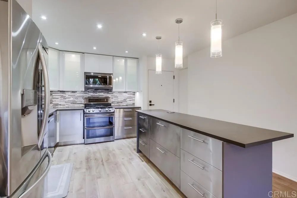 Photo #13: PTP2505877 Listing: Photo #13