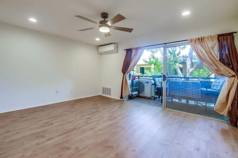 Photo #5: PTP2505877 Listing 