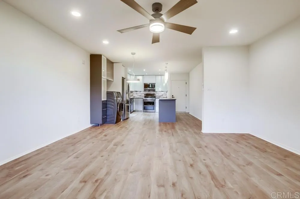 Photo #8: PTP2505877 Listing: Photo #8