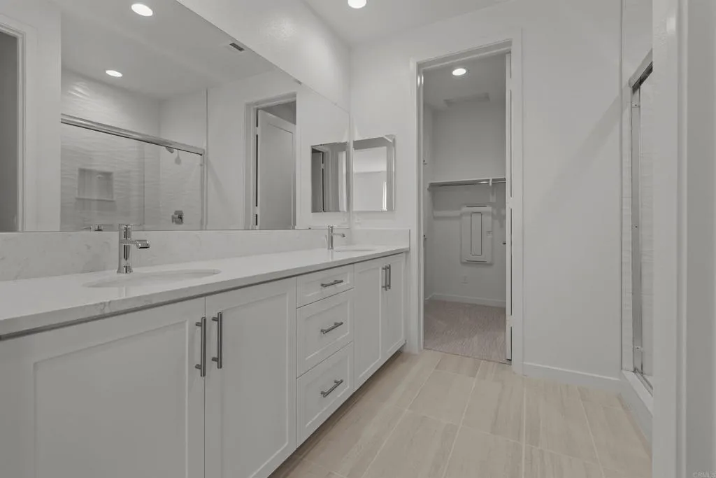 https://cdn.realtyfeed.com/cdn/127/306509014/7014a1968d29d5934ffa067df160ee08.webp