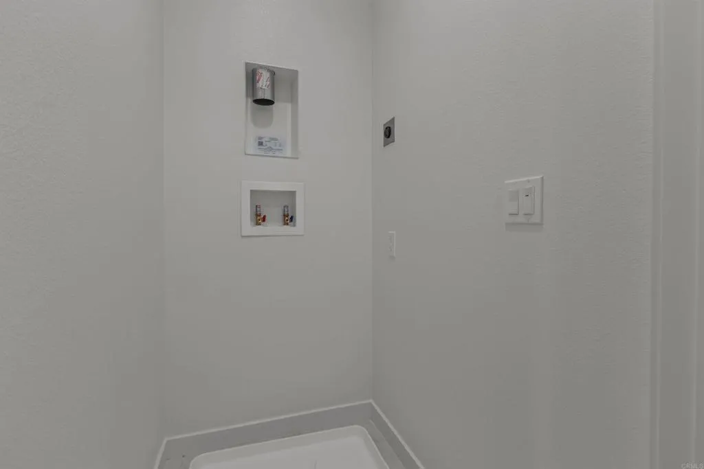 https://cdn.realtyfeed.com/cdn/127/306509014/ca1e3dd560bf57f8d1ae89743c674e84.webp