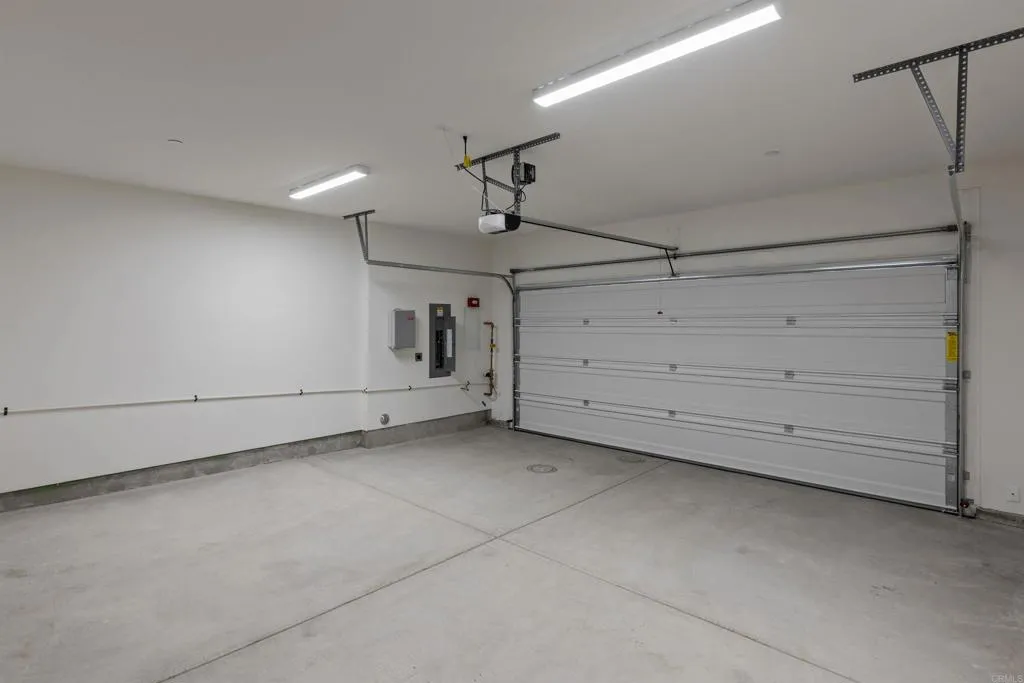 https://cdn.realtyfeed.com/cdn/127/306509014/fb71e02b0462a573a7b2e69049fa0af4.webp