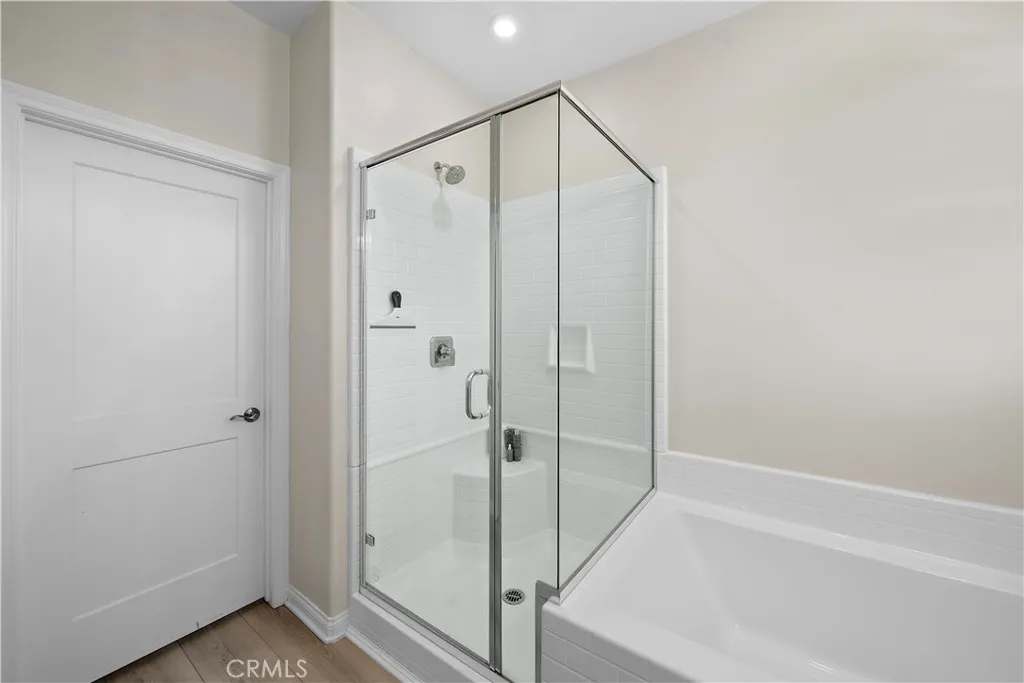 https://cdn.realtyfeed.com/cdn/127/306509037/39ab7be0fb86904e4c57cda8a6e14e5b.webp