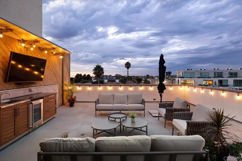 https://cdn.realtyfeed.com/cdn/127/306509070/6030f76613c8900265aee0fda16256f4.webp