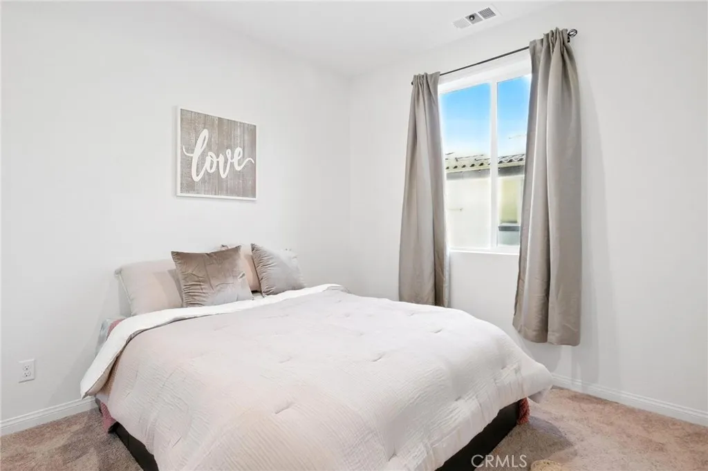 Photo #12: SB25173958 Listing: Photo #12