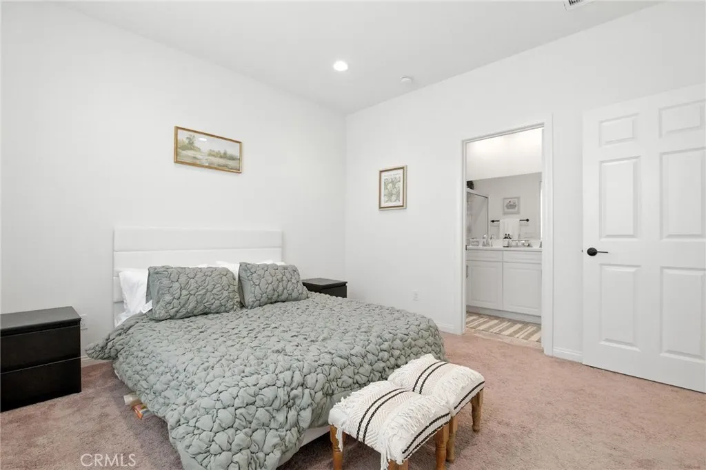 Photo #10: SB25173958 Listing: Photo #10