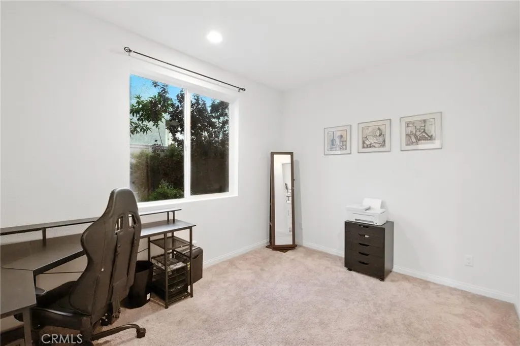 Photo #17: SB25173958 Listing: Photo #17