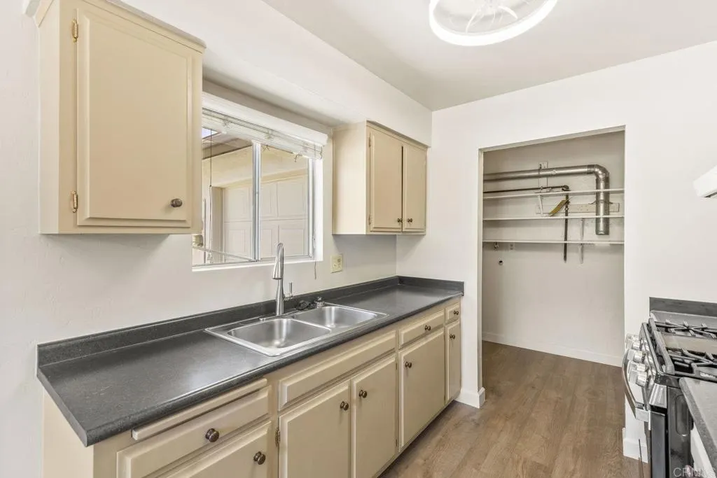 https://cdn.realtyfeed.com/cdn/127/306509406/1086a1bbf7994433f9392367e5860920.webp