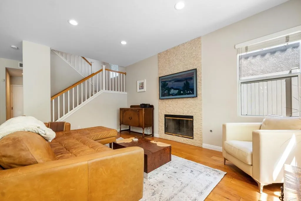 https://cdn.realtyfeed.com/cdn/127/306509480/66991d24cc741c09c564addeb9207132.webp