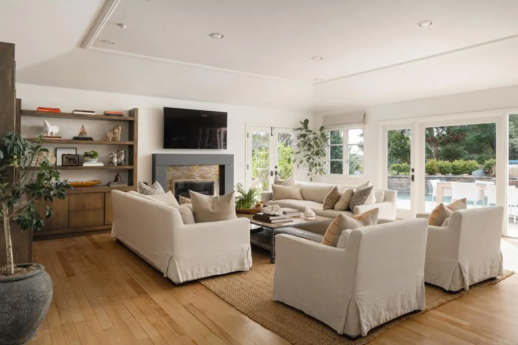 https://cdn.realtyfeed.com/cdn/127/306509543/5f228751b5b4f0eaa661a94a9966b7d8.webp