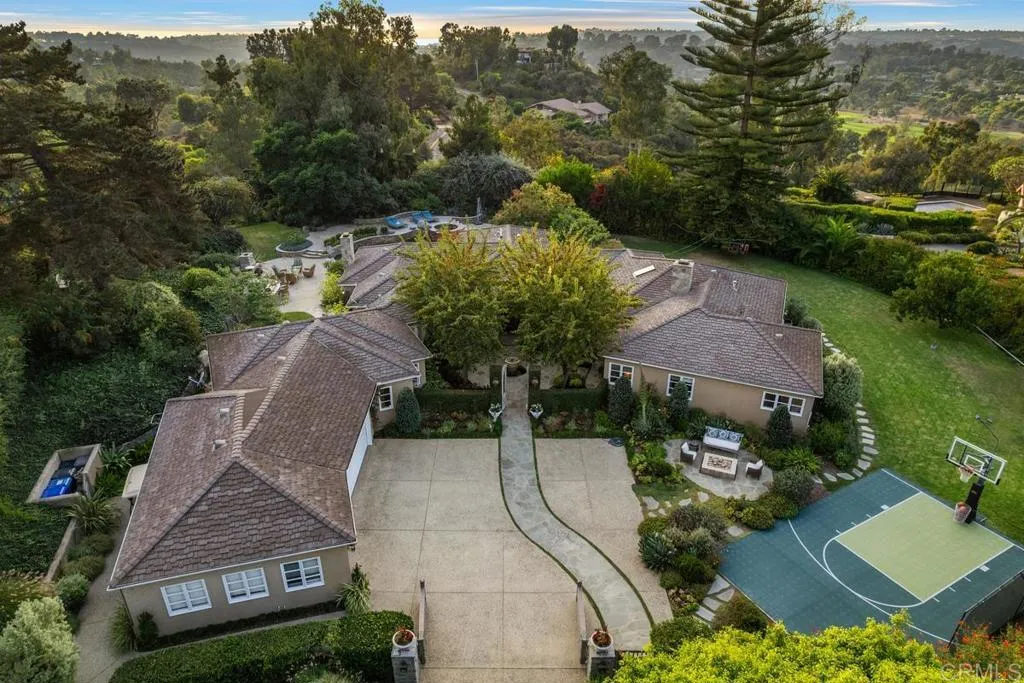 https://cdn.realtyfeed.com/cdn/127/306509543/fecd086fb7c712cac095f80752723233.webp