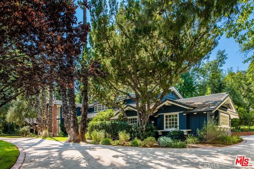 5255 ROUND MEADOW Road