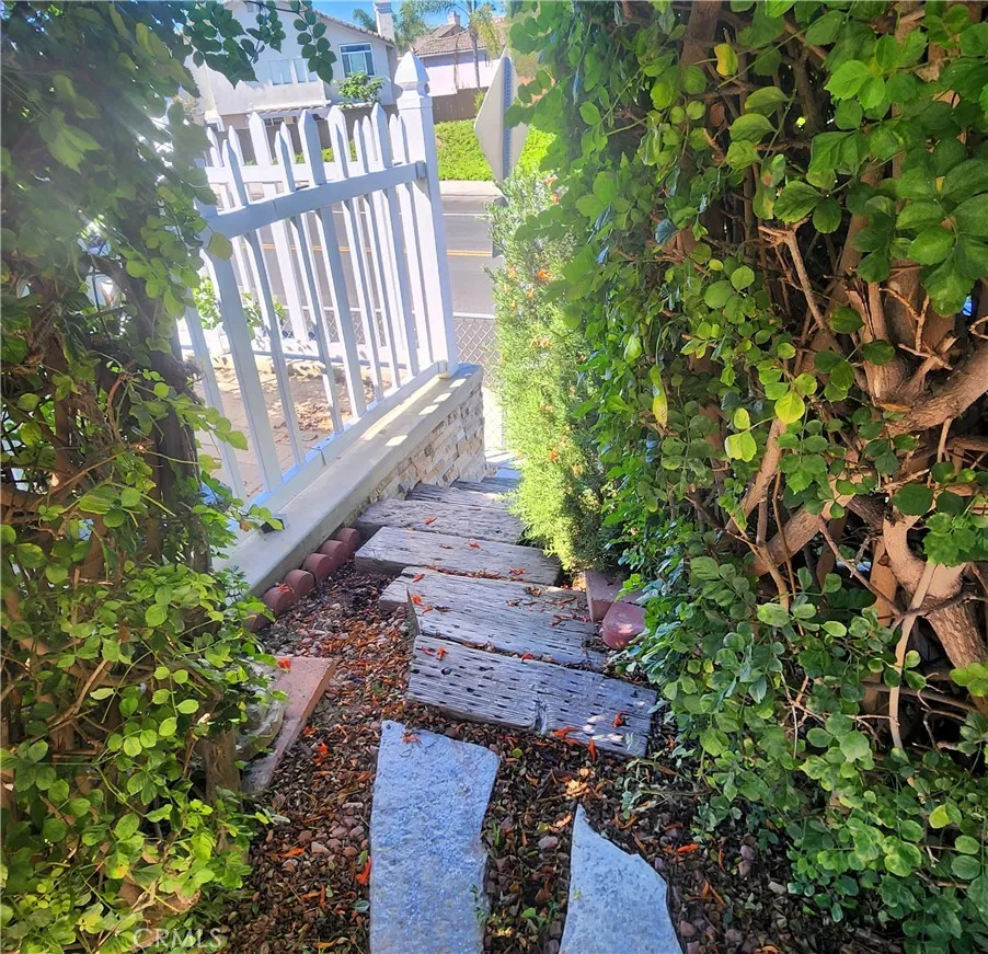 https://cdn.realtyfeed.com/cdn/127/306509630/0904bb44b7b55a88e5198a85889f3cc6.webp