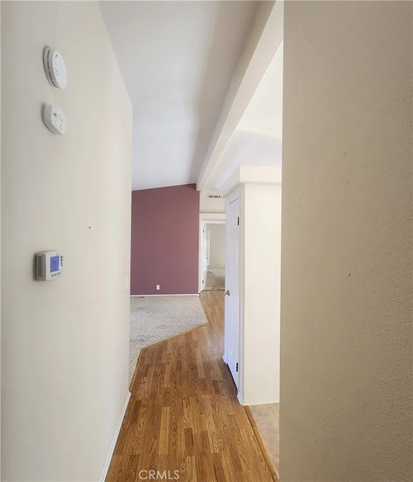 https://cdn.realtyfeed.com/cdn/127/306509630/aa5f9eabcd8596f07d345f4e000d4c4c.webp