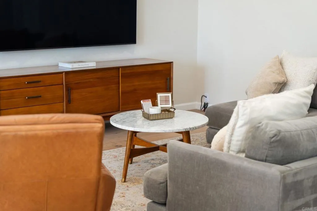 https://cdn.realtyfeed.com/cdn/127/306509730/aff28cab5e059bab614887e0c118aa80.webp
