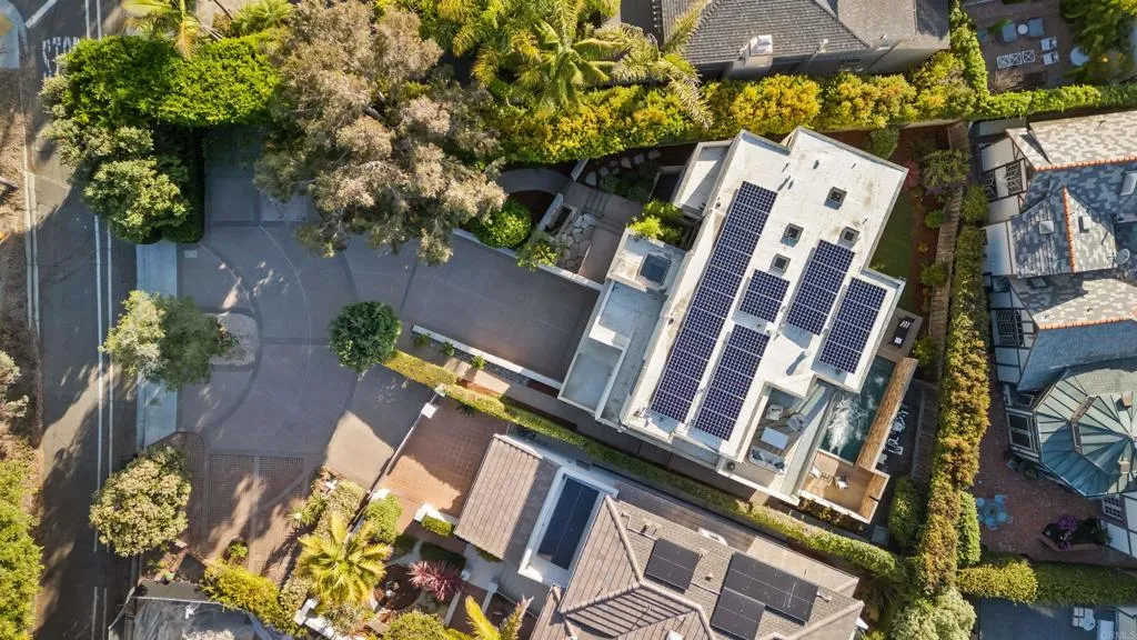 https://cdn.realtyfeed.com/cdn/127/306509809/eda0789f76e21c818cb947a625d4e5cc.webp