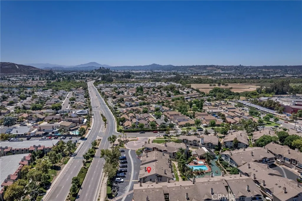 https://cdn.realtyfeed.com/cdn/127/306509831/c09a9ed919979753e92dd33c66707b7f.webp