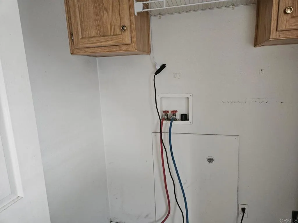 https://cdn.realtyfeed.com/cdn/127/306509874/28ef20ca29b6100114a98ae7dc930eb5.webp