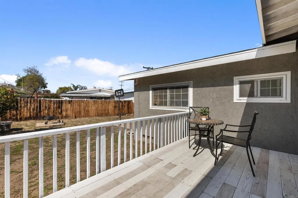https://cdn.realtyfeed.com/cdn/127/306509954/1c3d90fb7f93afe7212eb5db938a53c8.webp