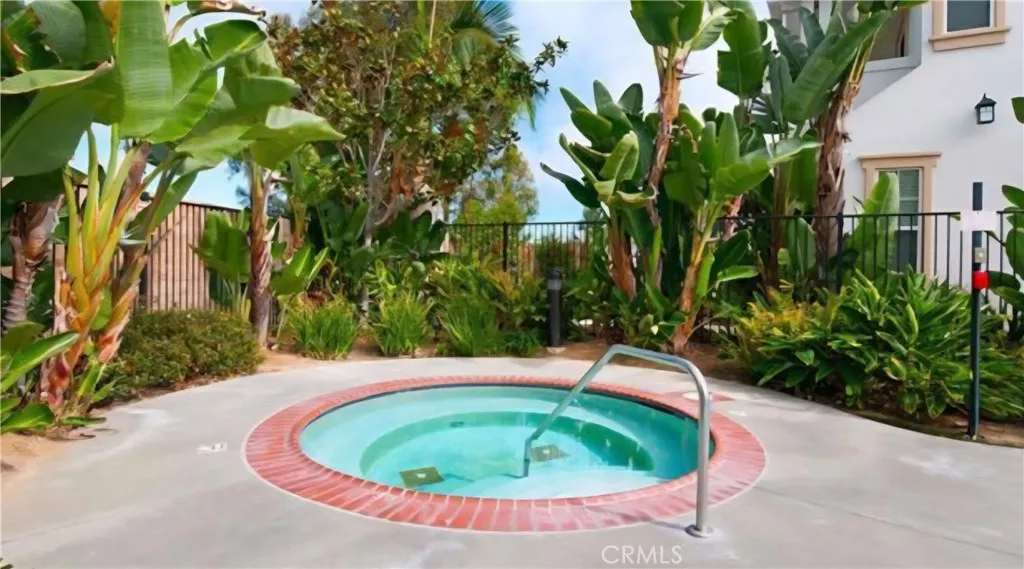 Photo #4: OC25175194 Listing 