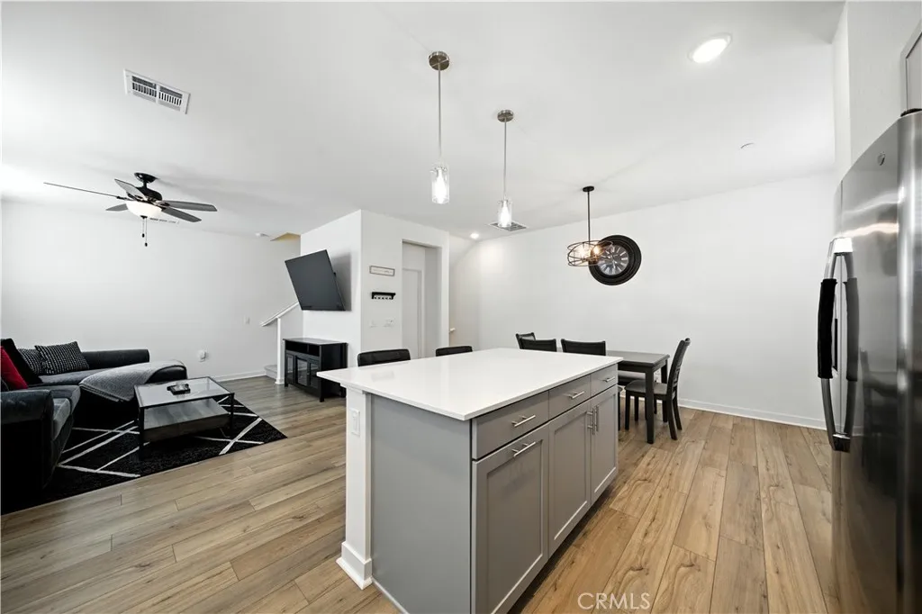 Photo #12: SW25175252 Listing: Photo #12