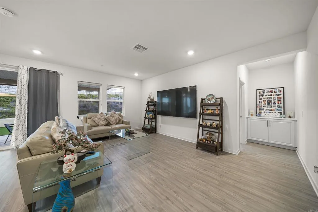 https://cdn.realtyfeed.com/cdn/127/306510103/2e8b7ee77dc4926d2783cb9976905cbe.webp