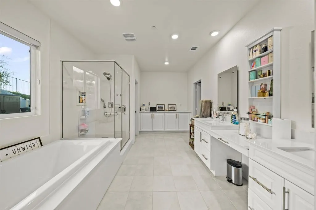 https://cdn.realtyfeed.com/cdn/127/306510103/3f40744a9bd724f197dc20a52a0005f2.webp