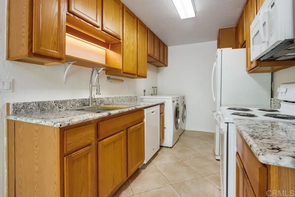 Photo #9: PTP2505911 Listing: Photo #9