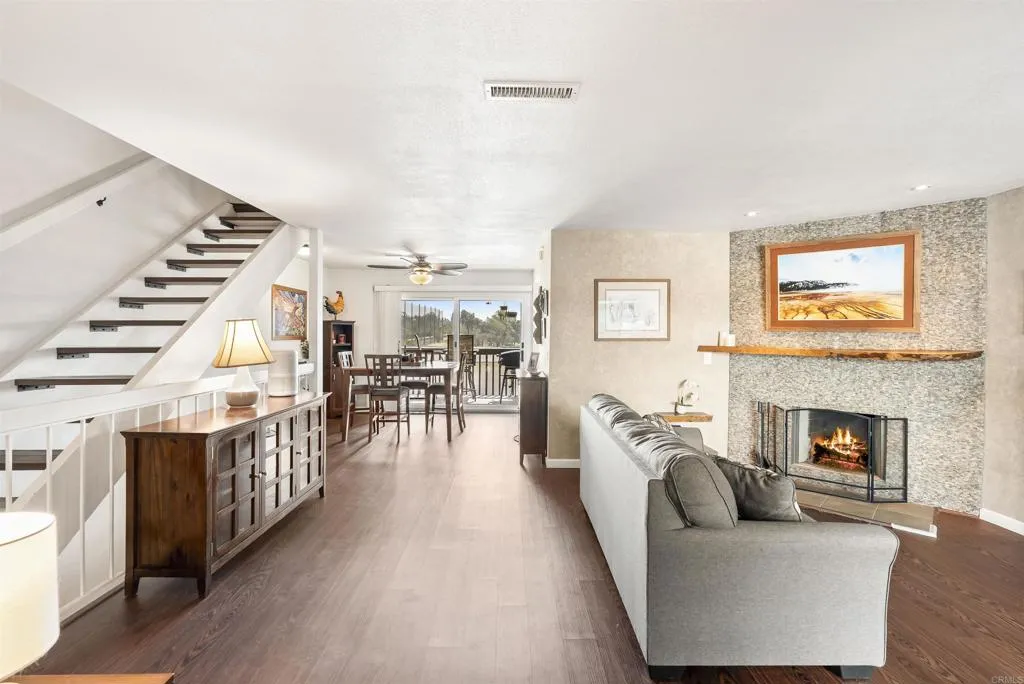 https://cdn.realtyfeed.com/cdn/127/306510227/36f033f2a47dc1402a1181c4e1793d5a.webp