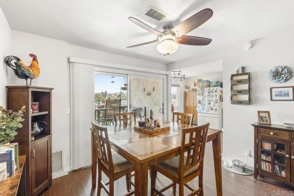 https://cdn.realtyfeed.com/cdn/127/306510227/c7d94d02f198efc0d6025edf9e63df62.webp