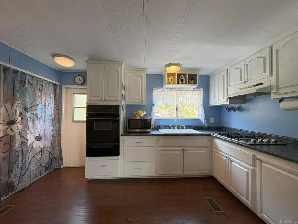 https://cdn.realtyfeed.com/cdn/127/306510283/a47607e1565e338b9774700d4bd143c2.webp