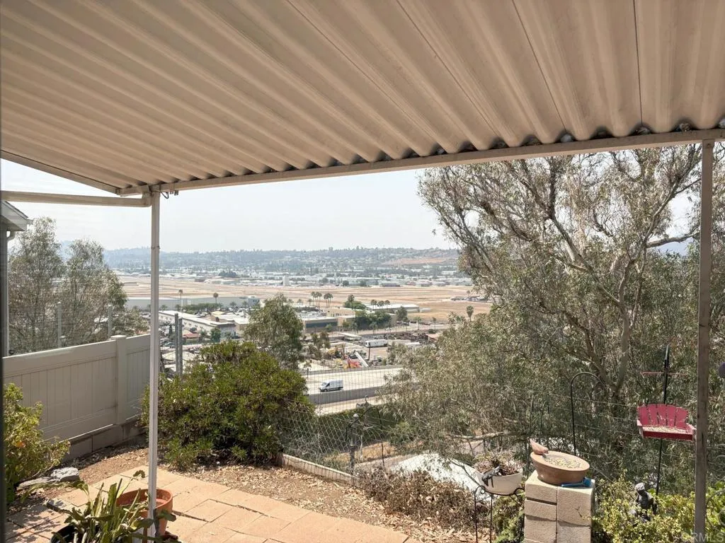 https://cdn.realtyfeed.com/cdn/127/306510283/c7f67f46cb87cf57c6381d1a0d6905eb.webp