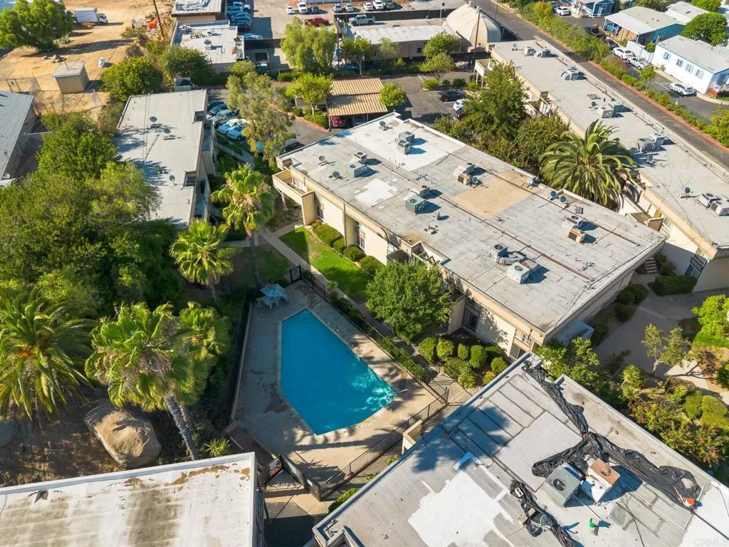 https://cdn.realtyfeed.com/cdn/127/306510330/2cbd4180d8ff9a2c6e70c181981f865c.webp